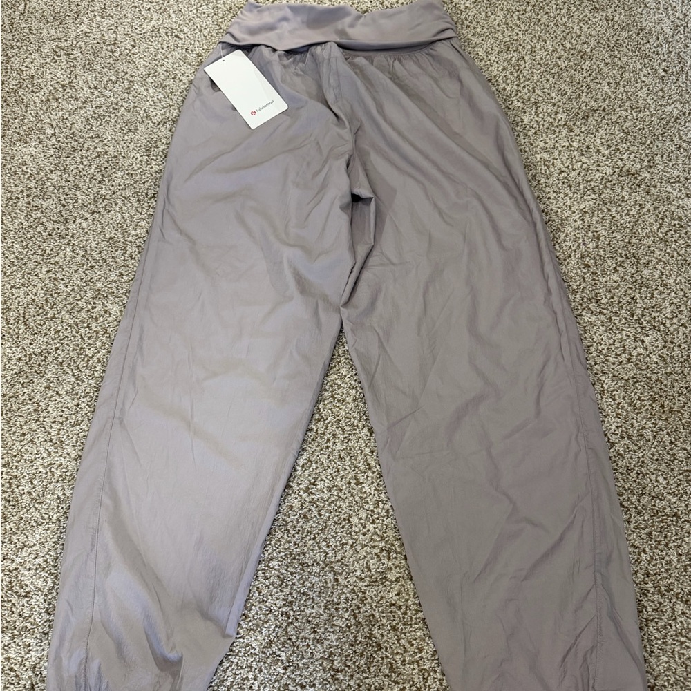 Lululemon Lightweight Foldover-Waist Jogger - Mauve Gray